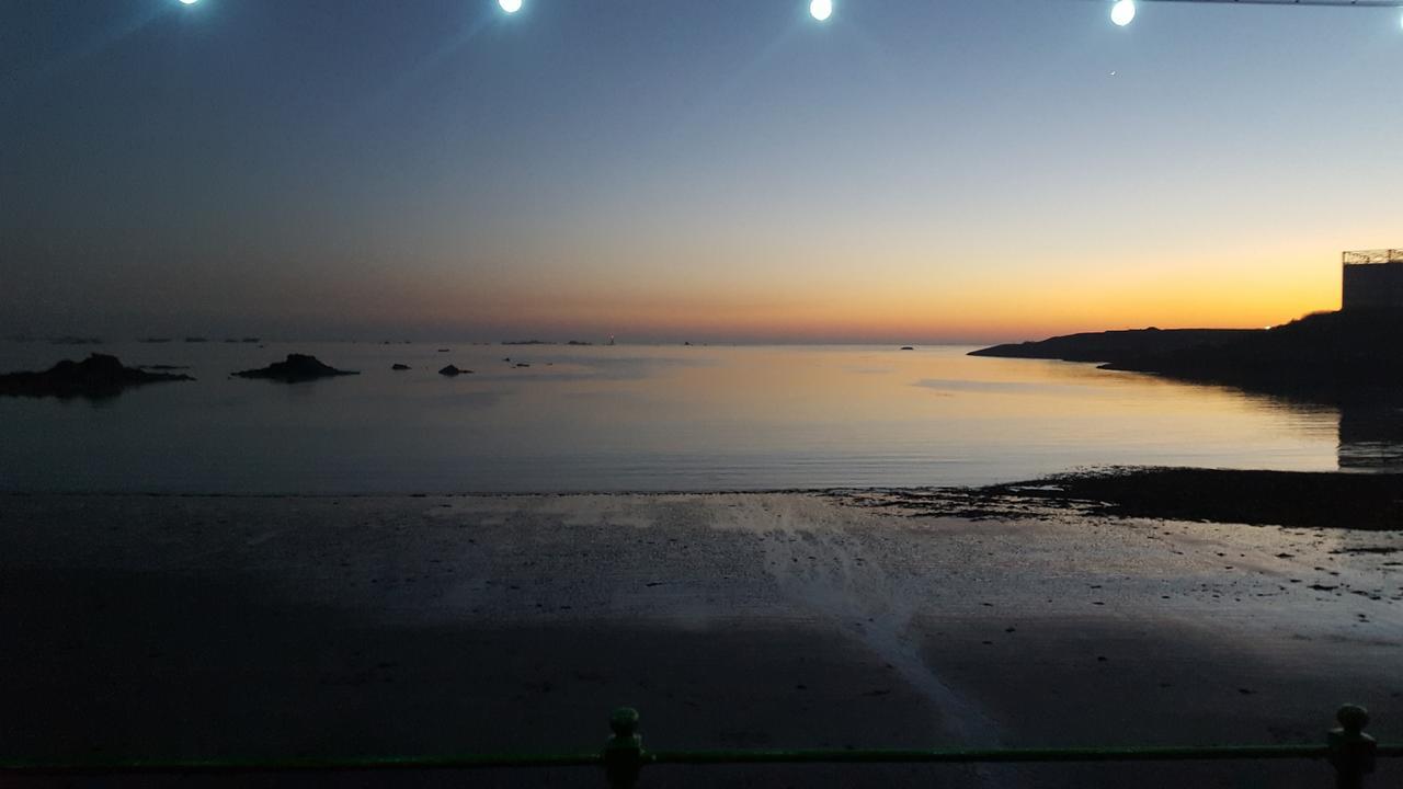 Saint Helier Jersey Maison Chaussey Guest House מראה חיצוני תמונה